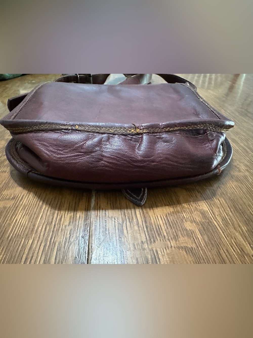 Leather handmade crossbody bag - Picture 3 of 8